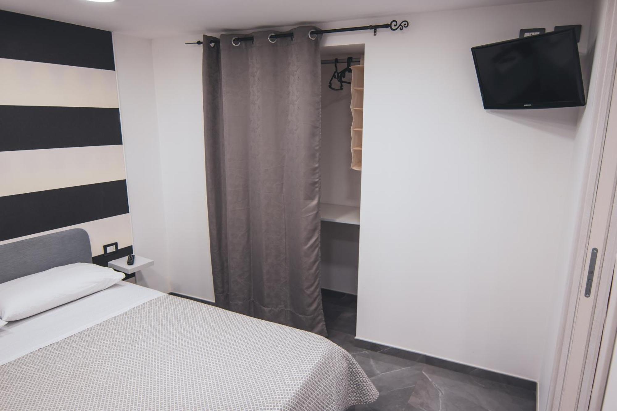 [Centro Storico] Luxury Suites Napoli Esterno foto